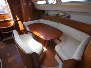 Leblon saloon